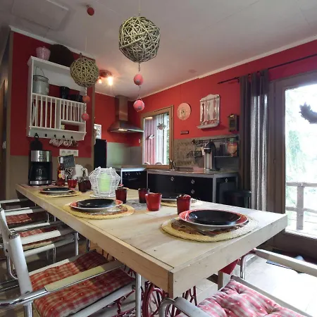 Σαλέ Chalet And Gypsy Caravan In A Green And Peaceful Houffalize